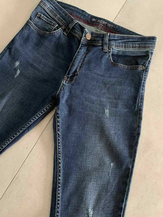 Spodnie dżinsowe męskie z przetarciami - Armani Jeans