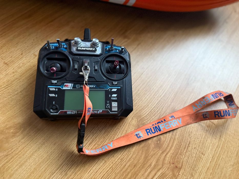Продам кораблик runferry solo v3