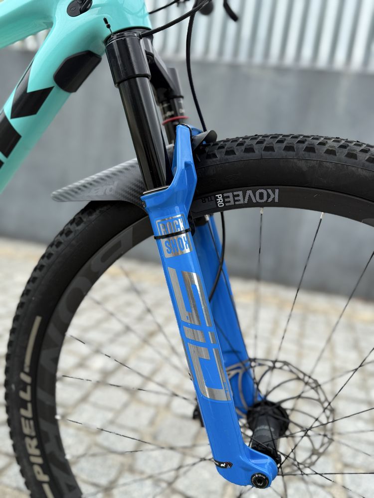 TREK supercaliber carbono Rockshox SID