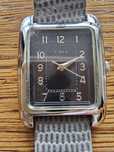 Zegarek damski Timex prostokątny, kolor tarczy grafit