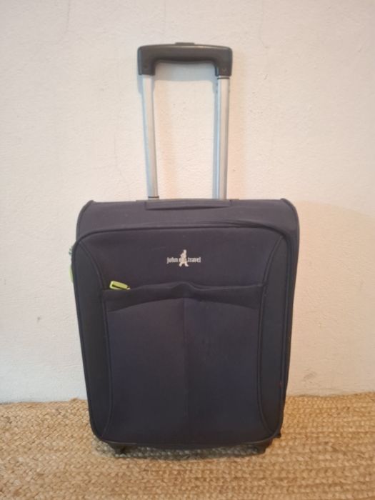 Mala viagem - Troley John travel preta
47 x 38 x
