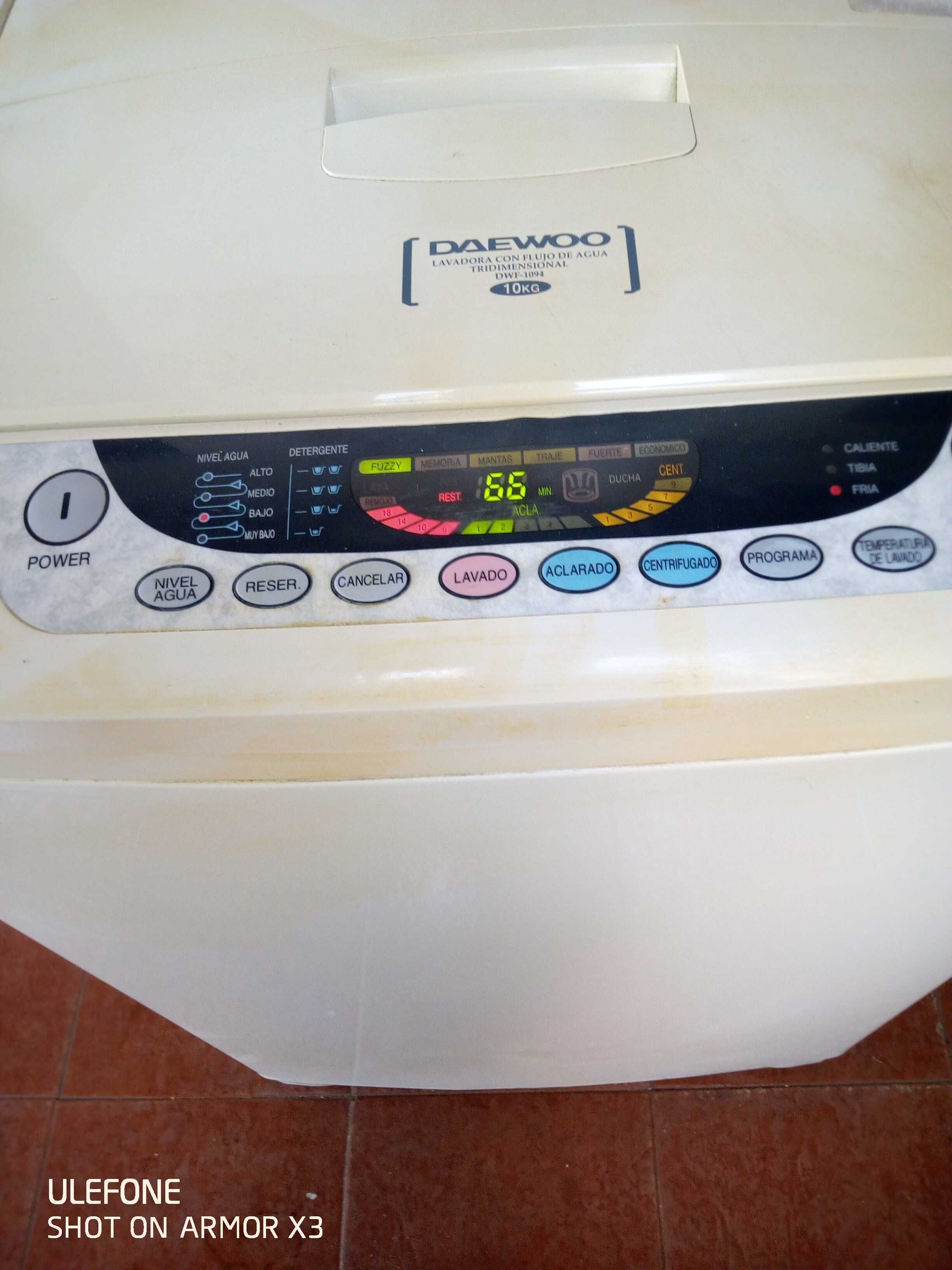 Maquina de lavar roupa DAEWOO 10Kg