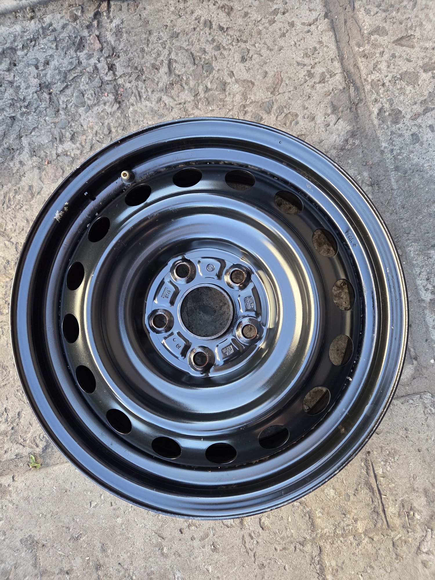 Оригінальні стальні диски r16, 5×114,3  Toyota Camry,Auris, Suzuki SX4