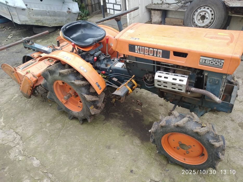 Мини трактор KUBOTA B6000 минитрактор
