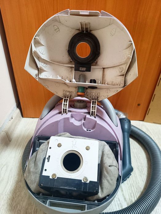 Пылесос Samsung 380W мощный