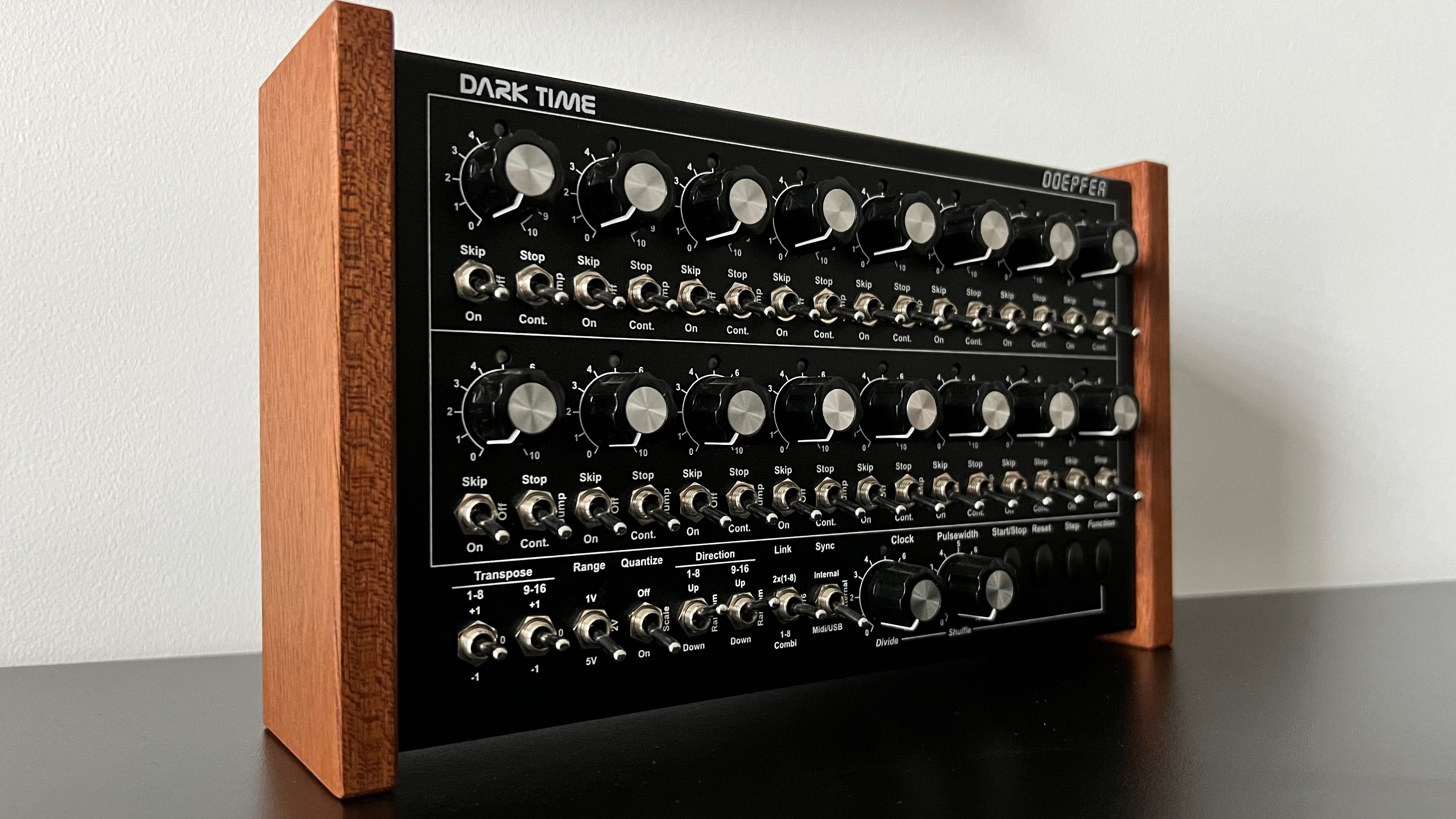 Doepfer Dark Time (Sequencer)