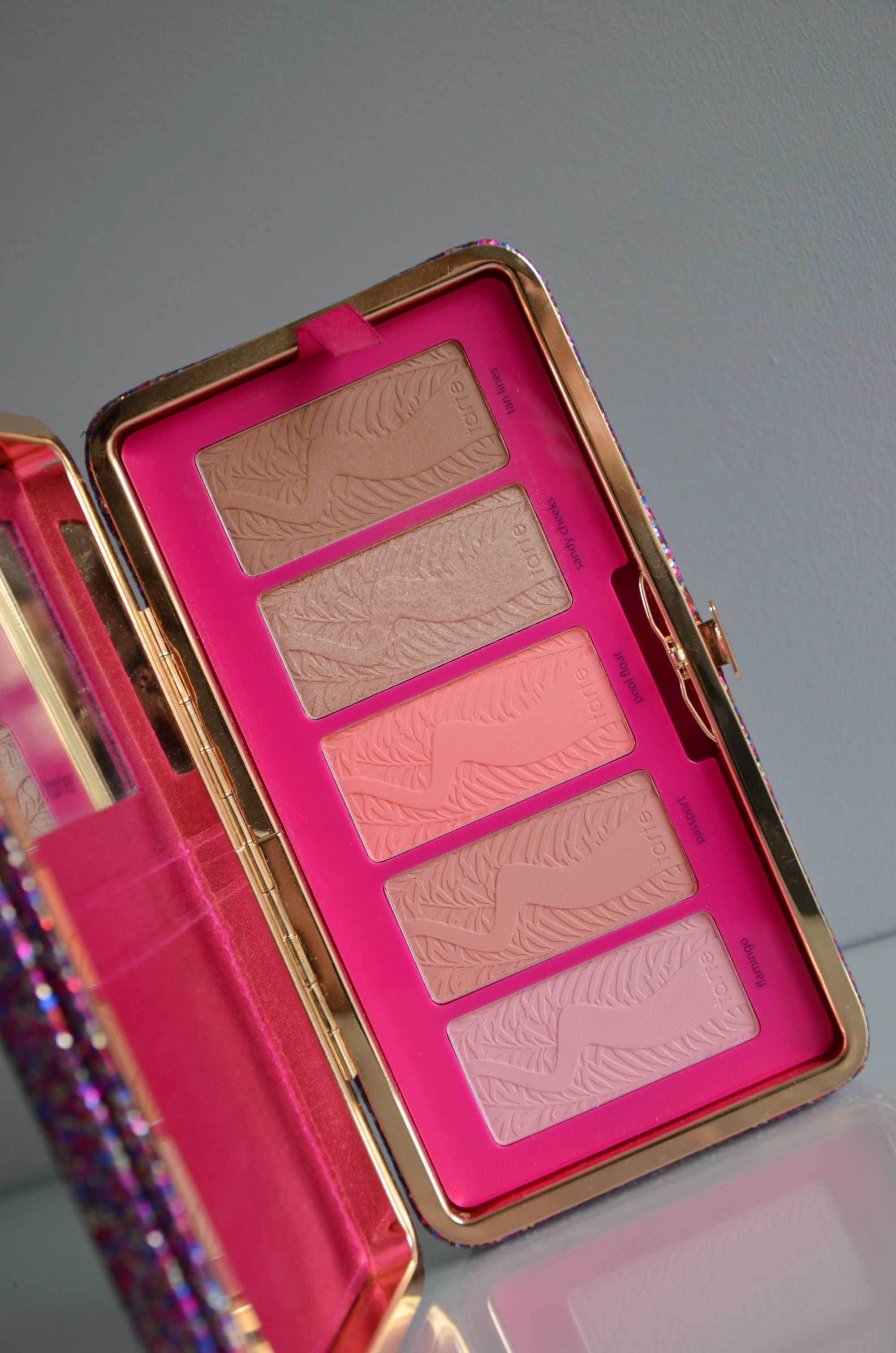 Tarte paleta do twarzy Life of the Party Clay Blush Palette & Clutch