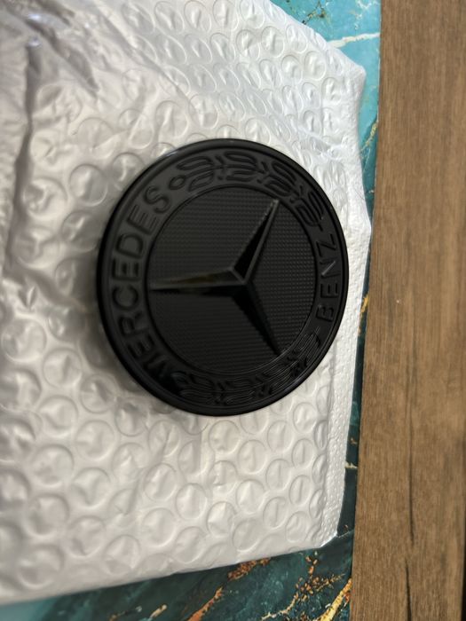 Nowy Znaczek na Maskę Mercedes Czarny Połysk!
