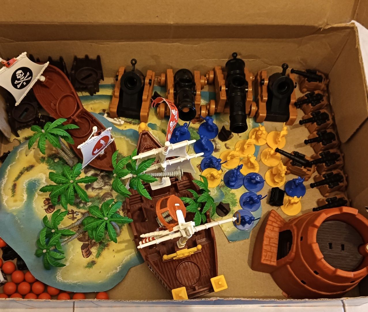 Vendo brinquedo pirata das Caraíbas