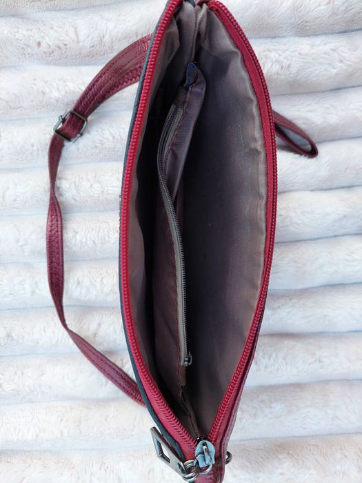 Сумочка винного цвета, клатч