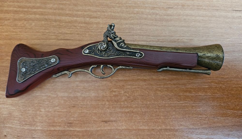 Pistolet  (zapalniczka)