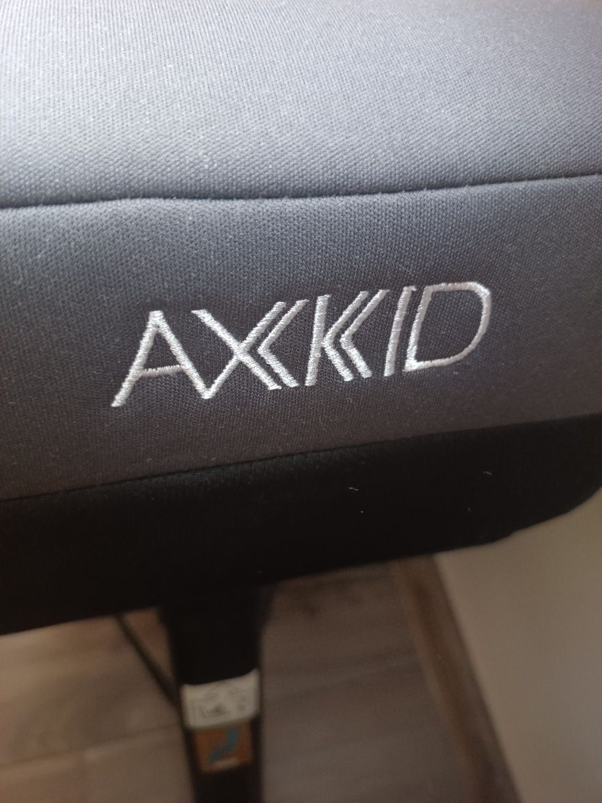 Fotelik samochodowy Axkid move + wkładka antypotowa
