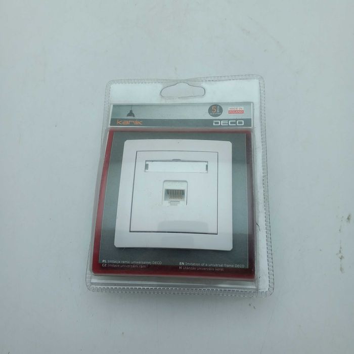 Gniazdo Internetowe ścienne karlik DGK-1 deco biały