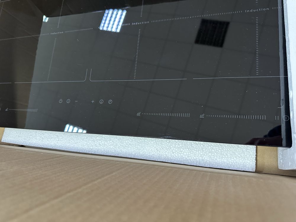 Nowa płyta indukcyjna z okapem 90 cm, AirForce, Blaupunkt