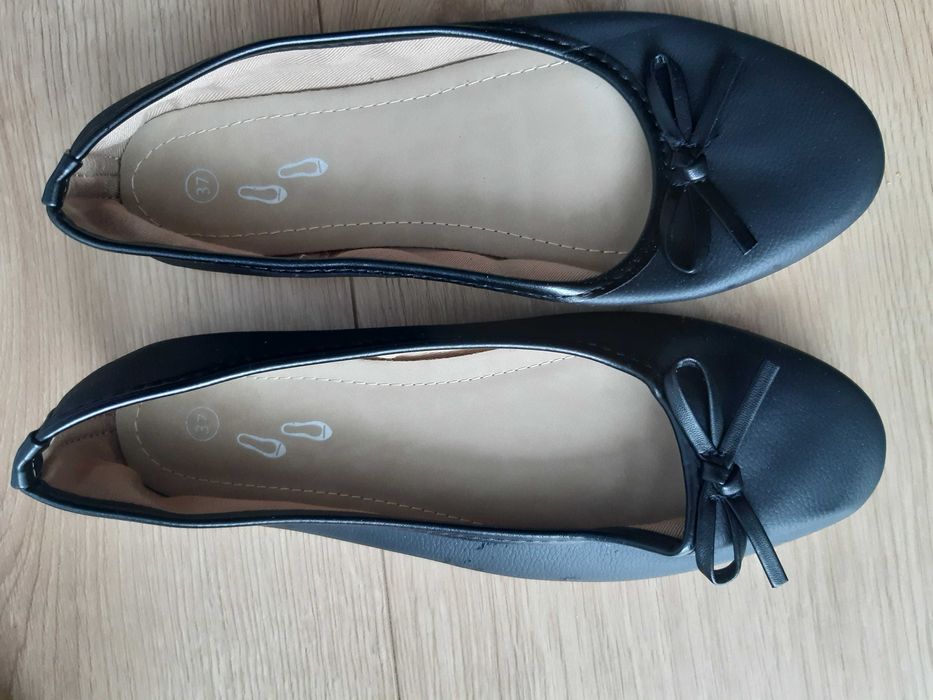 Baleriny czarne do stroju galowego r. 37