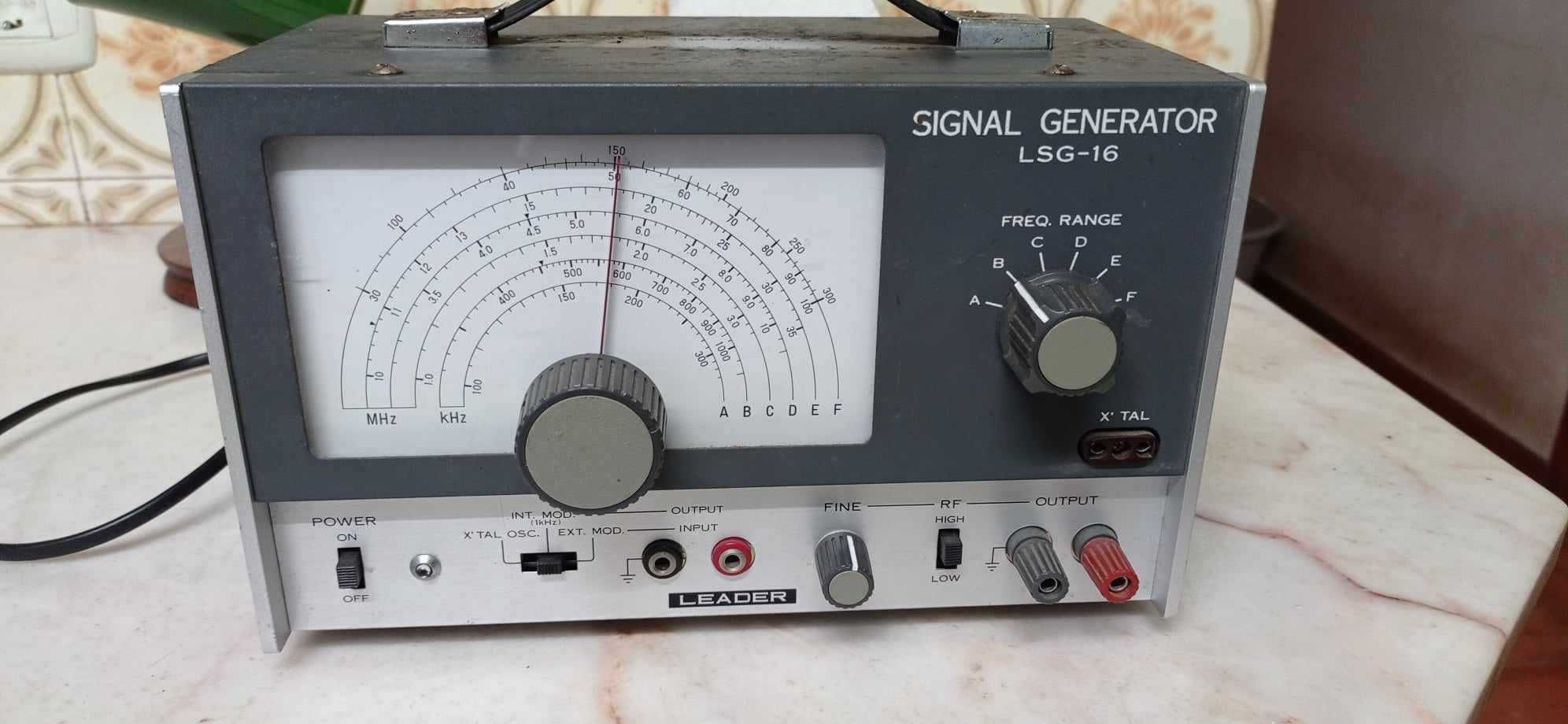 Signal Generator LSG-16