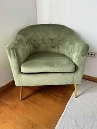 Cadeirão/ cadeira verde seco com capitonê