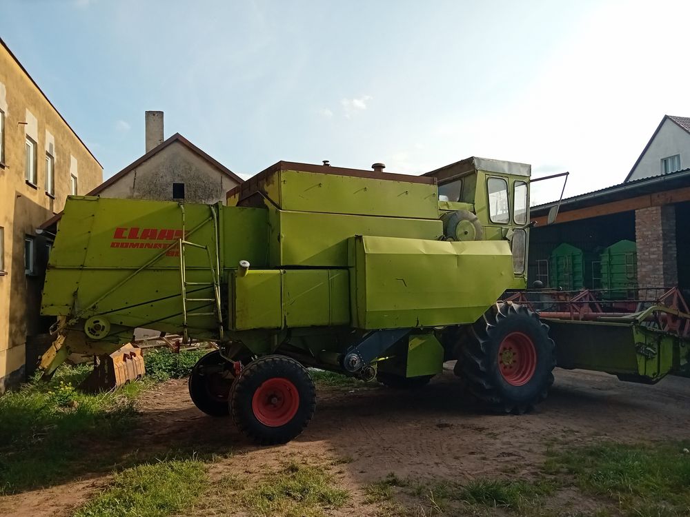 Claas Dominator 80