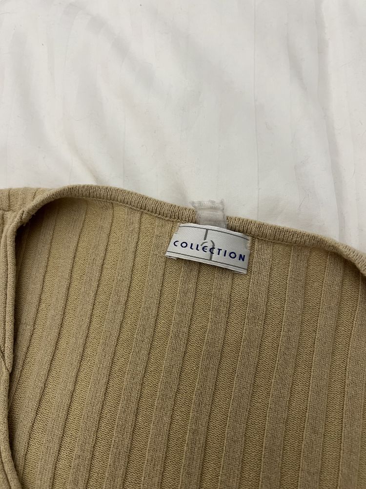 Sweter na zakladke z dekoltem S vintage piaskowy bezowy y2k