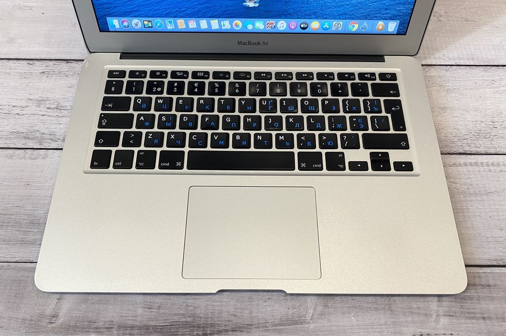 Apple MacBook Air 2013 (A1466) 13.3’’ i5 4GB ОЗУ/ 128GB SSD (r1490)