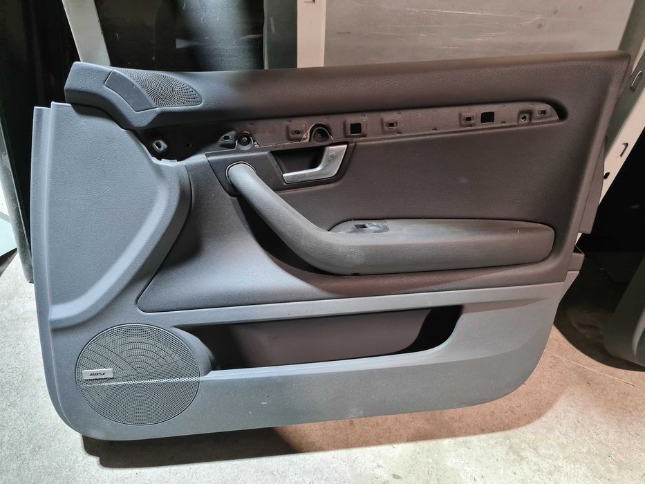 Tapicerka drzwi prawa przód tył Seat Exeo ST kombi oryginał BOSE