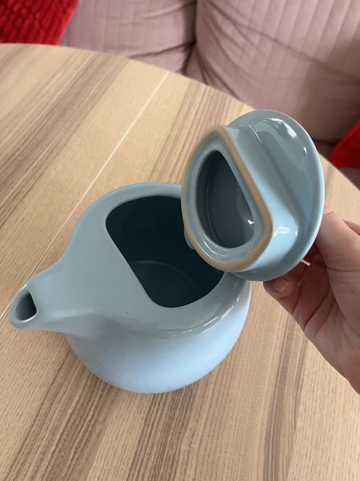 Niebieski imbryk czajnik ikea vardragen pastel baby blue ceramika