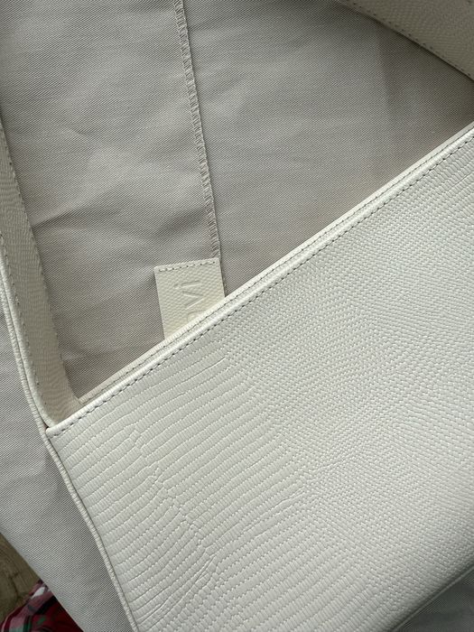 Молочна шкіряна сумка українського бренду bulavi