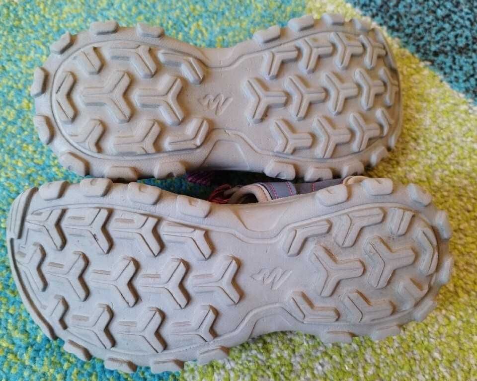 Sandały Quechua szaro-różowe rozm. 33-34 dł. wkł. 21cm