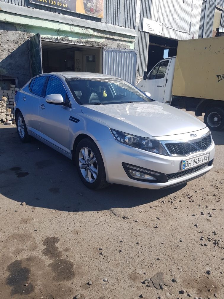 Продам kia Optima официал