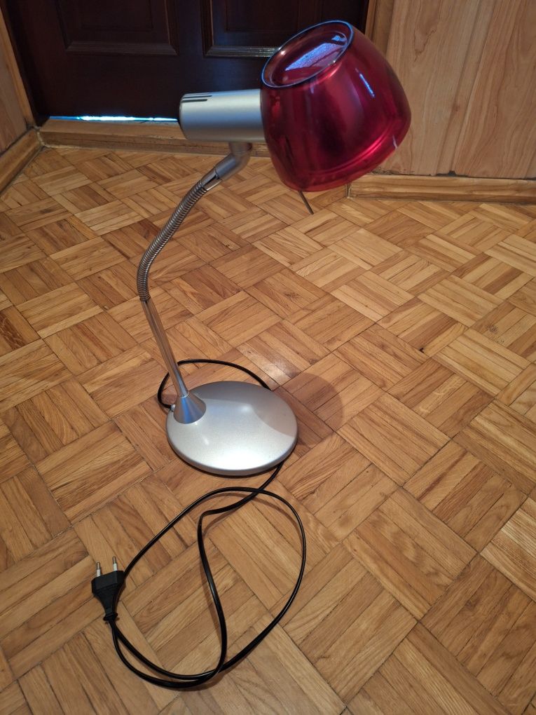 Lampa lampka nocna biurowa led na biurko metalowa srebrna różowa