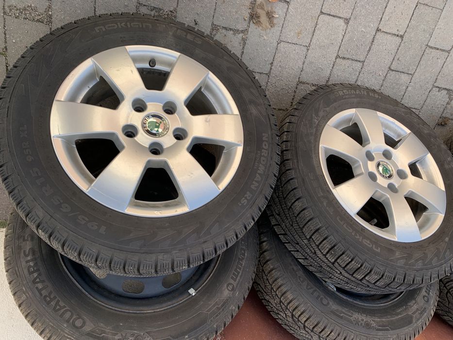 Комплект шини з дисками оригінальні Skoda octavia