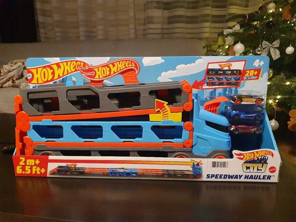 Hot Wheels ZESTAW Transporter + Tor Dinozaur t-rex + 4 autka gratis!!!