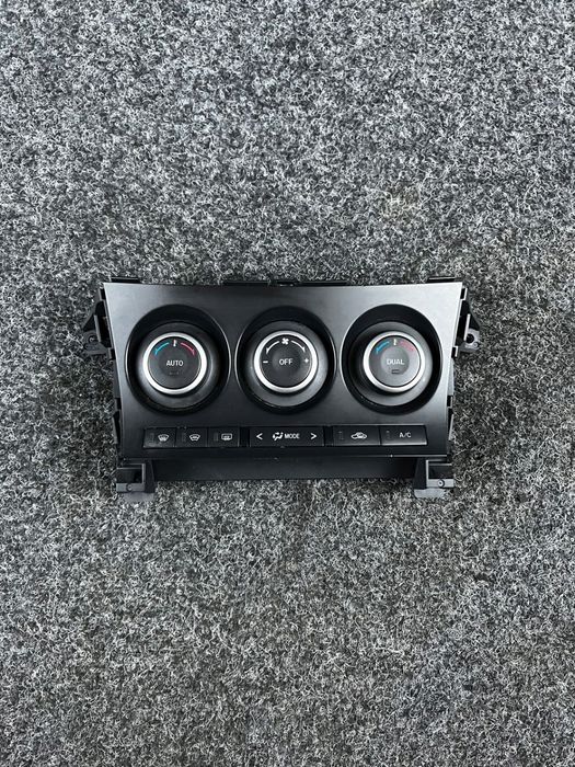 panel przełącznik klimatyzacji mazda III 3 BHC461190