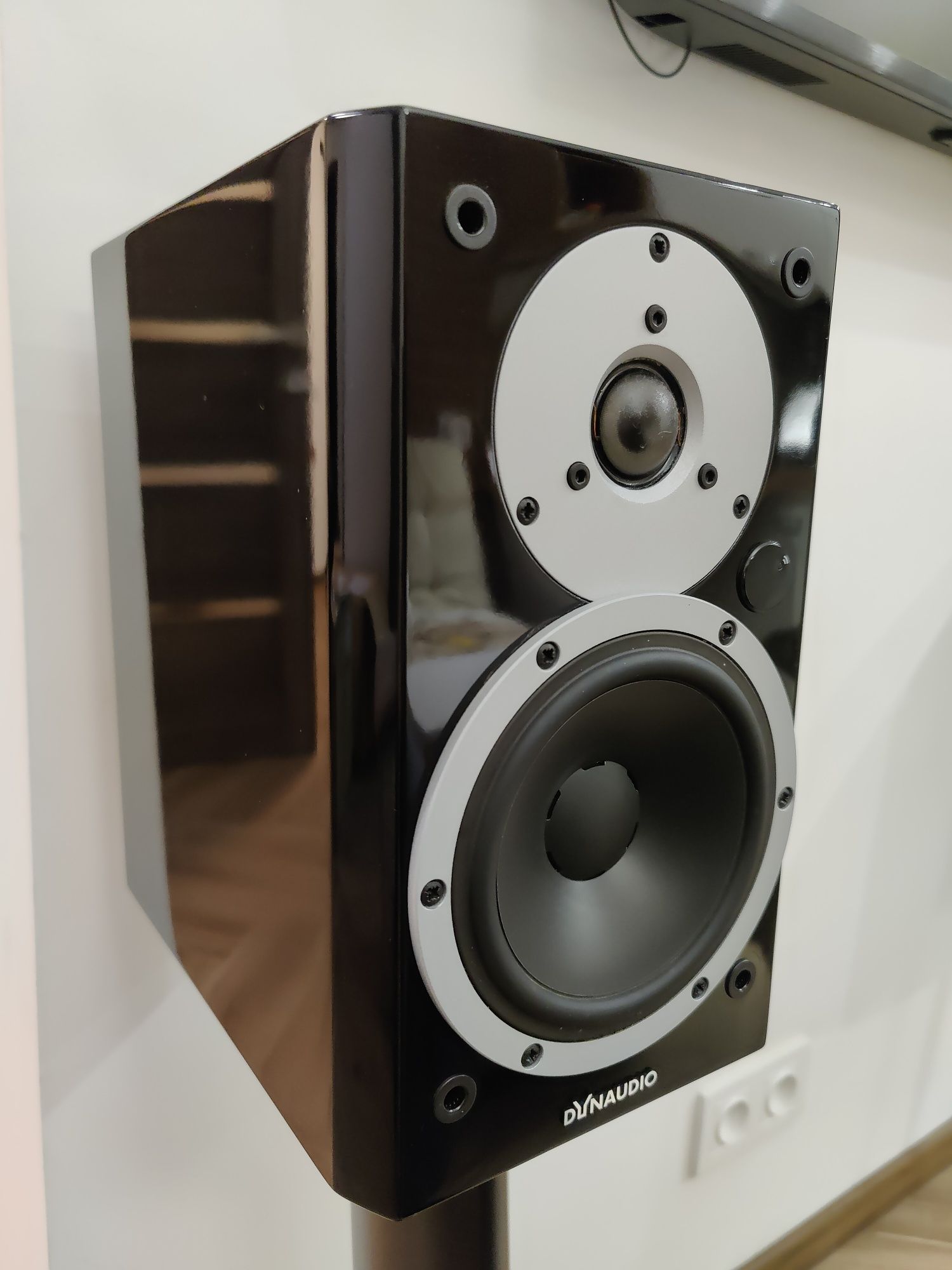 DYNAUDIO Xeo 3, з стійкими, бездротова акустична система