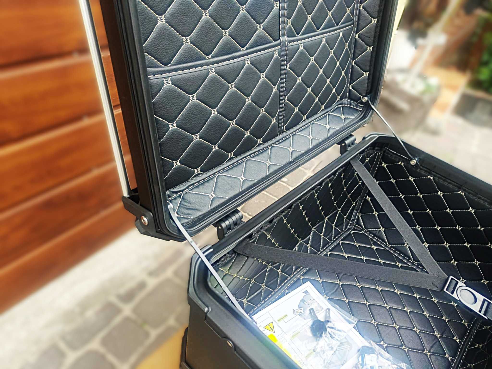 Aluminiowy kufer motocyklowy 65L kufer centralny na DWA KASKI + PŁYTA