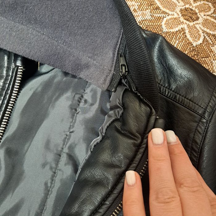 Куртка шкіряна zara