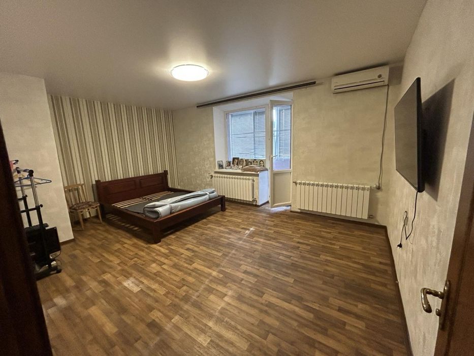 Продаж квартири  місто Вільнянськ,звертайтеся за номером +380505978206