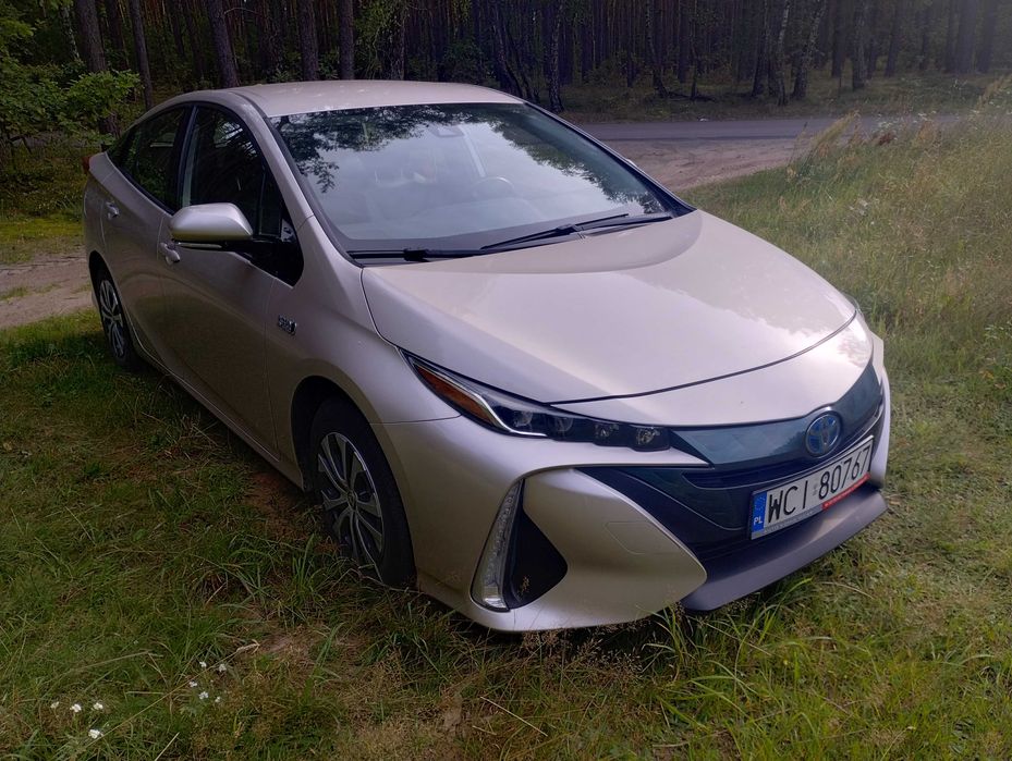 Toyota Prius  Plug-in Hybryda