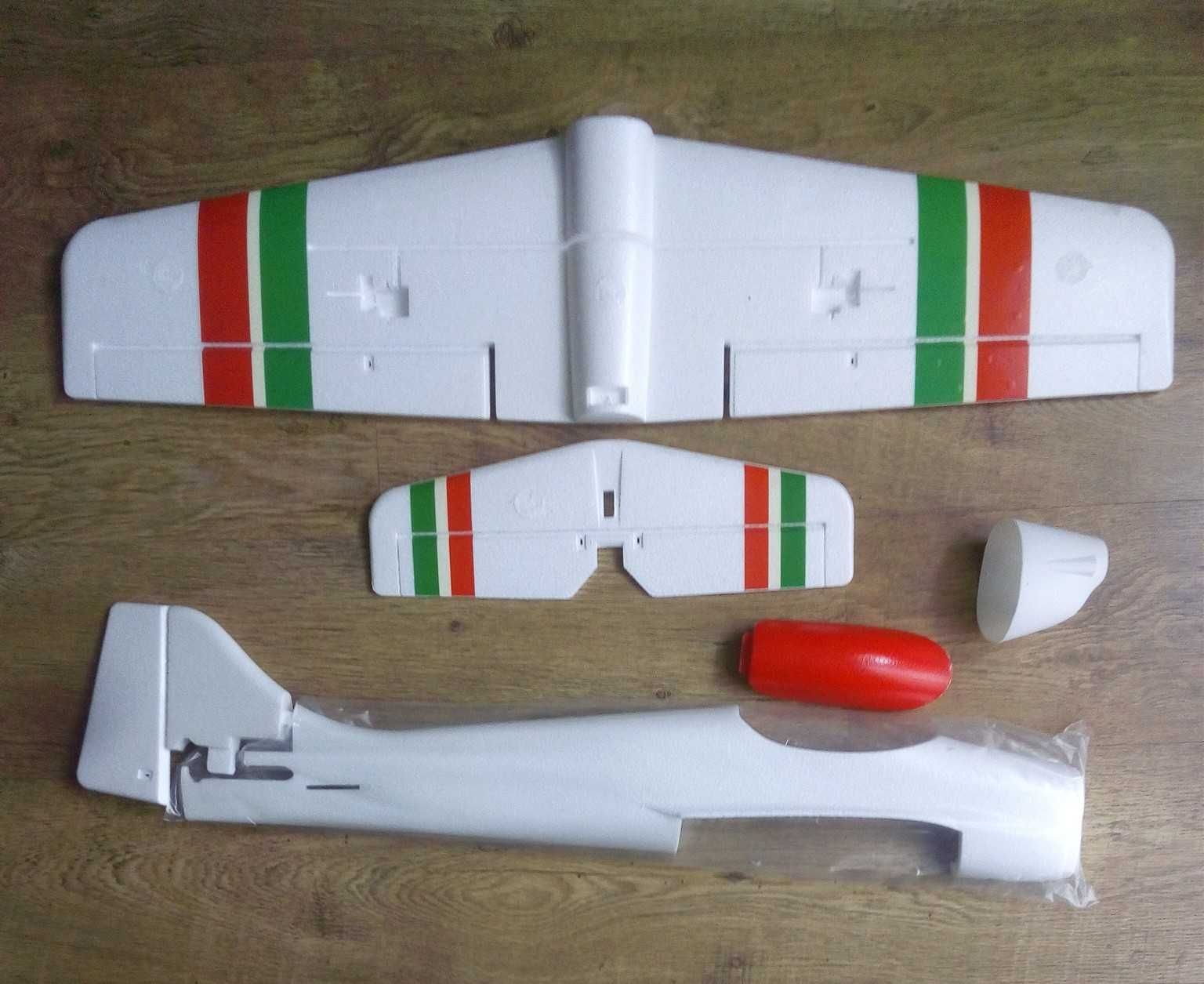 RC samolot Thunder  890 mm  F3A 3D 4k KIT/PNP