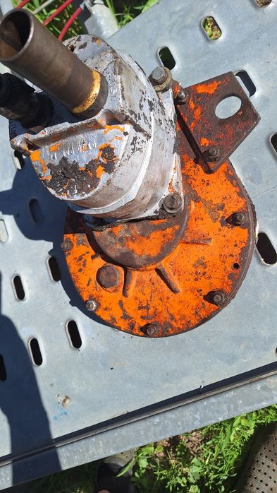 Przekladnia z pompa 50 /min cyklop UNHZ 500  przyczepa leśna łuparka