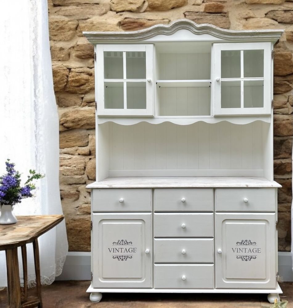 Kredens prowansalski, kredens rustykalny, kredens shabby chic