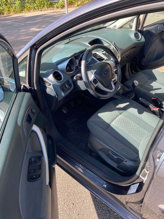 Ford Fiesta- 1.4 TDCI Titanium 2010