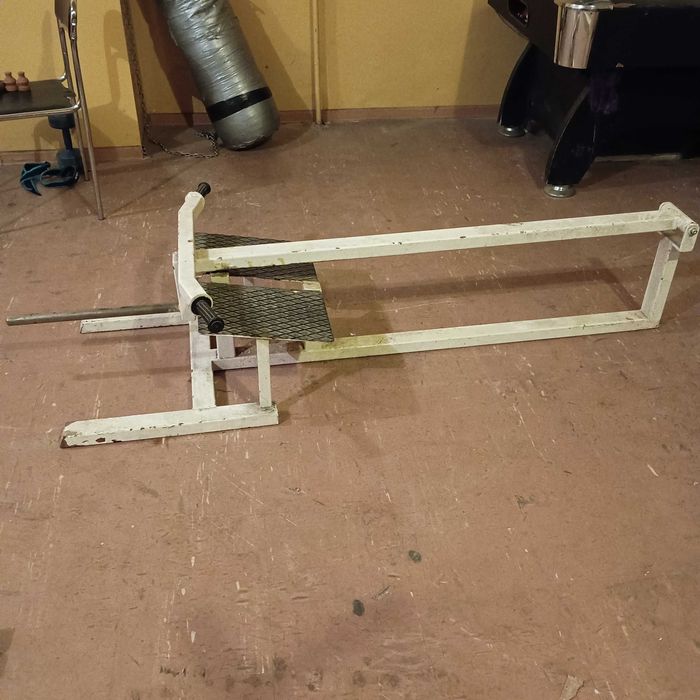 Maszyna na plecy wiosłowanie