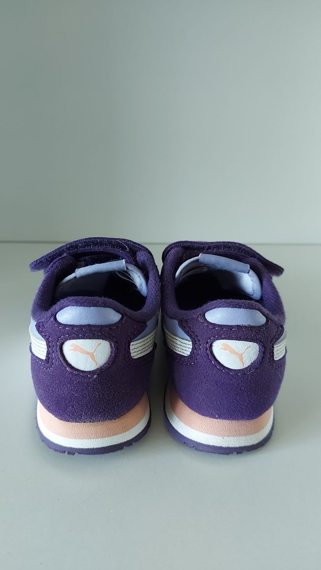 Дитячі кросівки PUMA, розмір 25 (15,5 см)