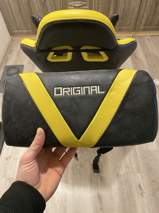 Геймерське крісло