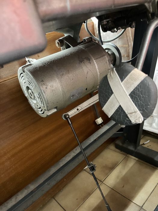 Maquina de costura industrial