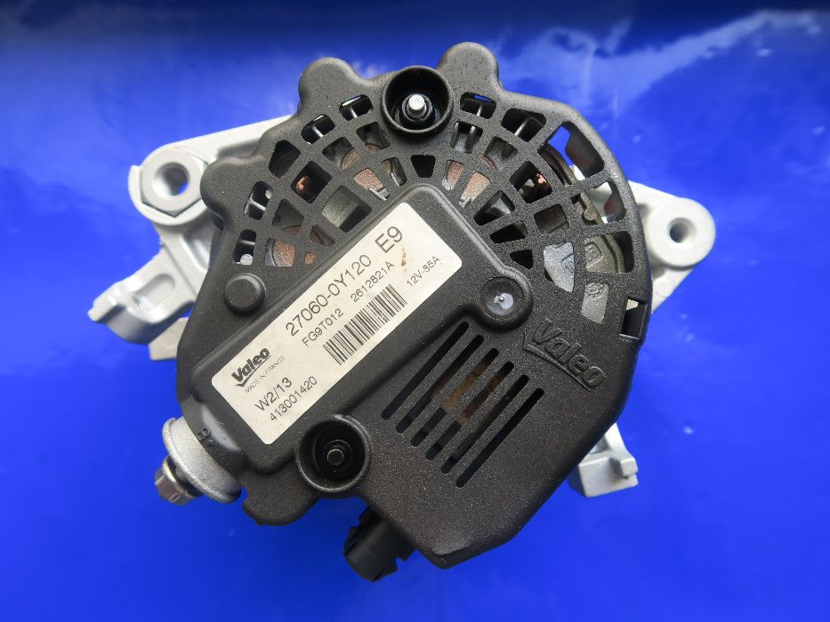 Alternator Toyota Yaris 1.3 1NR-FE po 2011r. 27060-0Y120 Denso oryg.