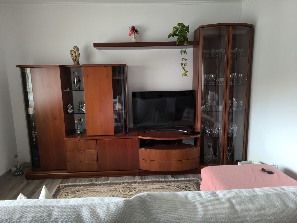 Móvel de sala com arrumação