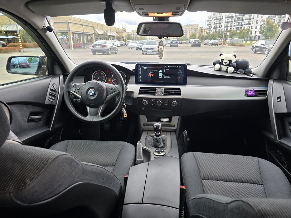 Bmw seria 5 e60 525i