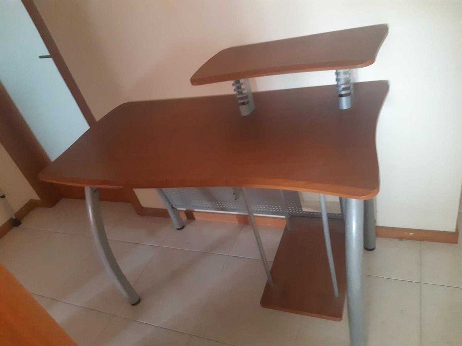 Secretária escritório